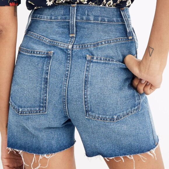 Madewell The Perfect Jean Short in Size 30 - Picture 4 of 12